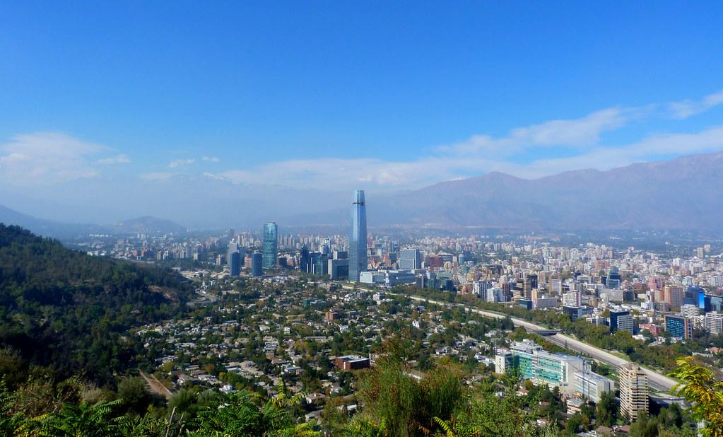 Santiago's Rental Vacancy Rates Plummet Below 2%, Triggering Bidding Wars