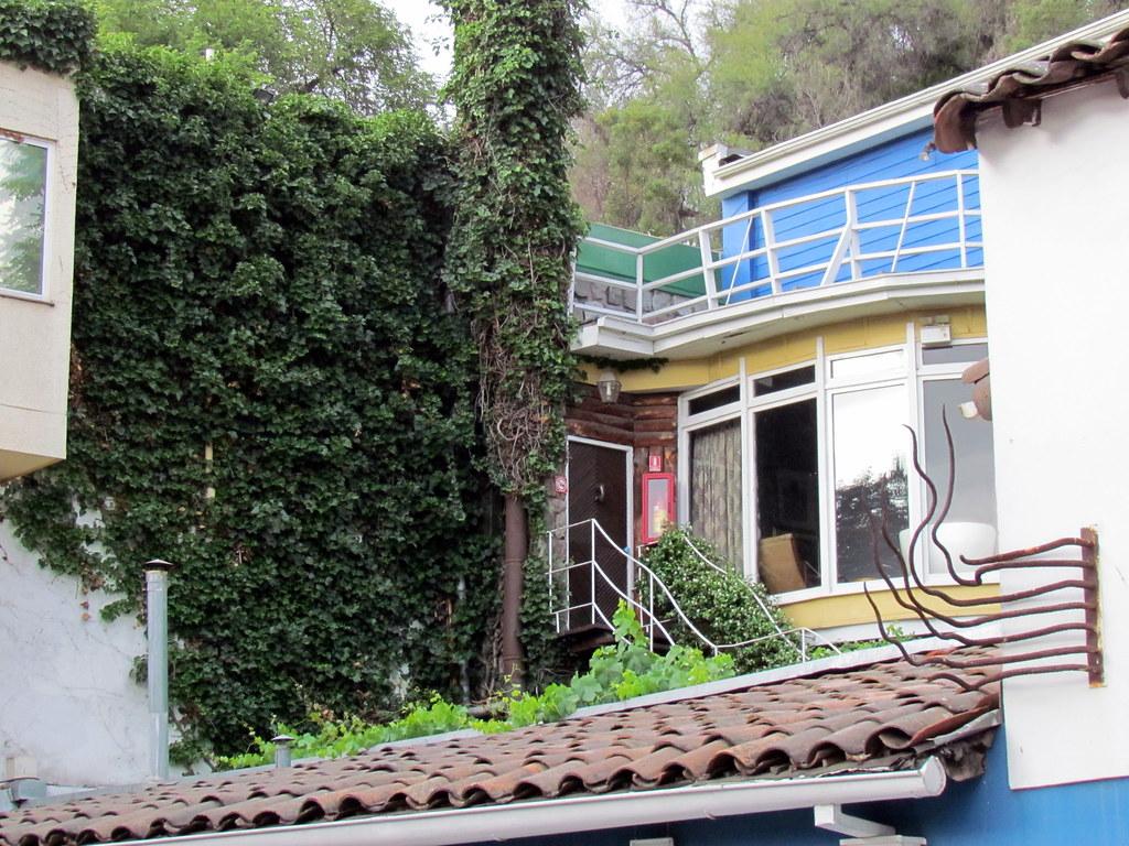 Renters Save Thousands Monthly Against Santiago Home Buyers