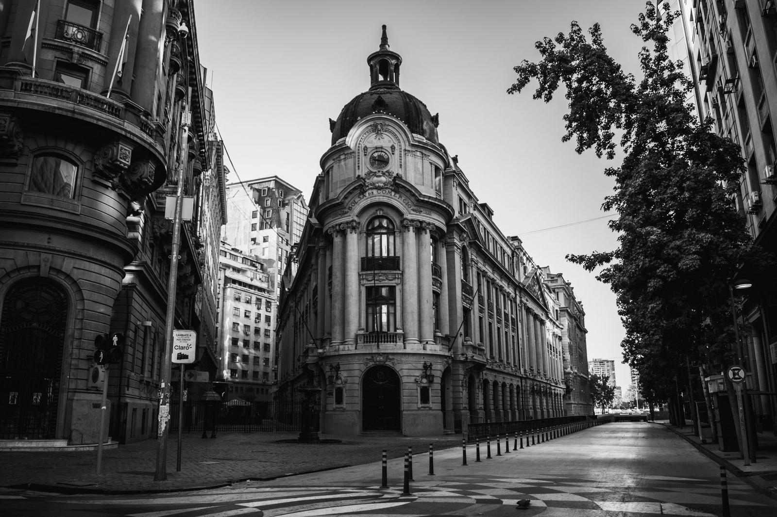 Four Bills Could Reshape Santiago Housing, Transit, and Living Costs