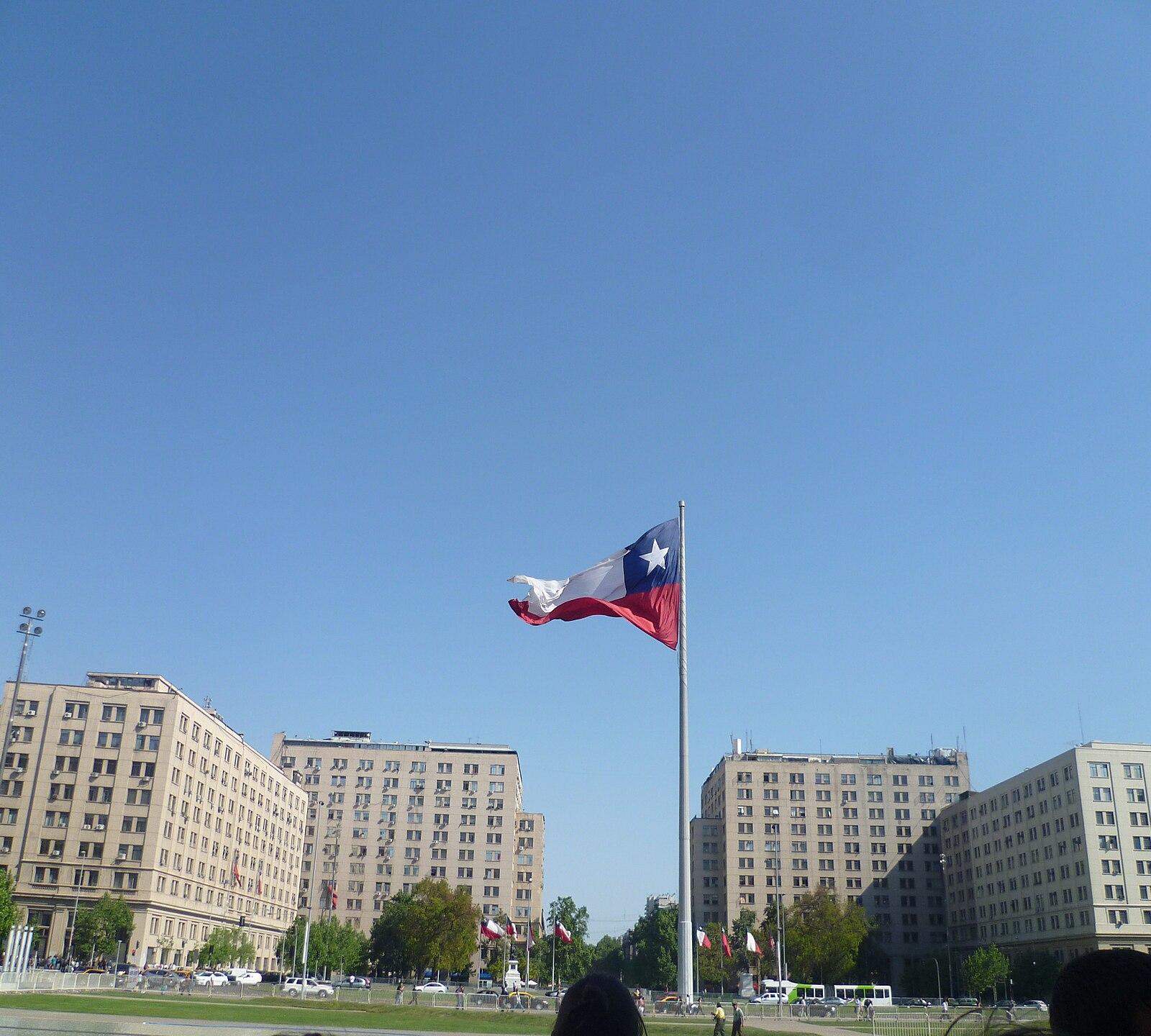 Santiago's Underfunded Digitization Left Public Records Duplicated, Governance Broken